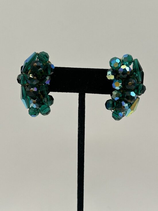 Unbranded Jewelry - Vintage Emerald Green AB Bead Cluster Clip On Earrings Statement MCM Retro Shine